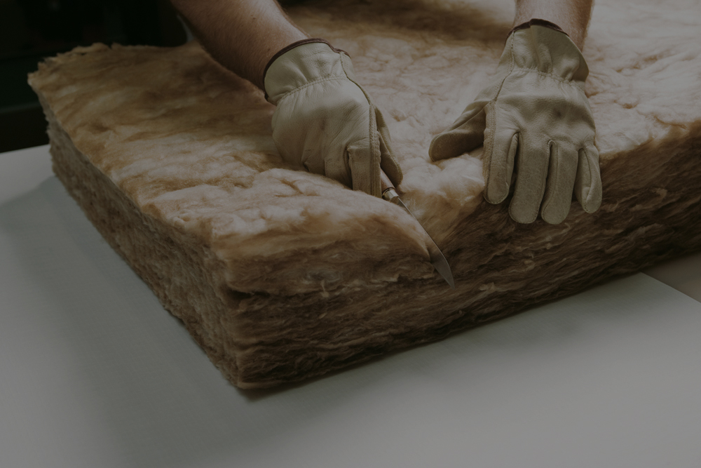 Cut A Piece Of Glass Wool2 EcoIn Group